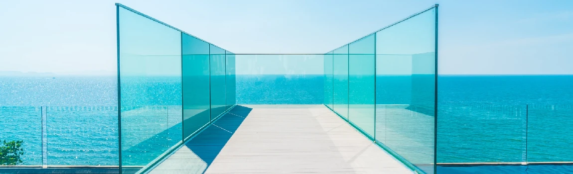 Customized Glass Pool Fence Repair Services in Edgewater, FL